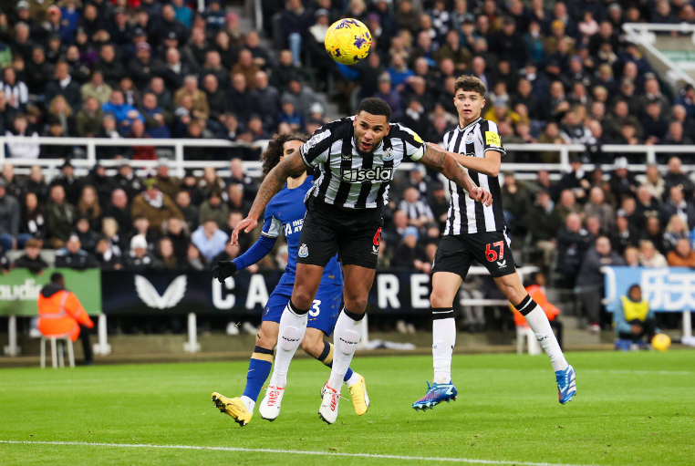 Newcastle United kaatoi Chelsean 4-1 ja päätti Bluesin kolmen ottelun tasapeliputken